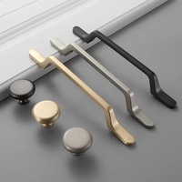Moderne Nouveau Design En Gros Qualité En Alliage de Zinc Meubles En Laiton Brosse Poignée D'armoire D'or