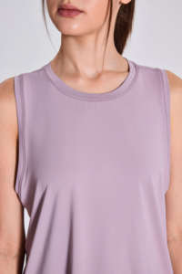 レディースプラスサイズ ポリエステルスパンデックス 軽量クルーネック スポーツベスト 四方向ストレッチ 通気性メッシュ 速乾 夏用 - Product Image 2