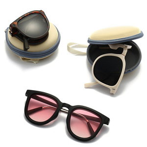 Lunettes de soleil pliantes de troisième génération pour femmes, monture en PC UV400 avec étui, verres noirs, type 3, pare-soleil - Product Image 1