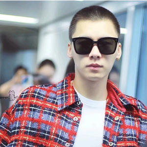 Gafas de Sol de Moda Coreana Modelo D UV400 con Lentes Polarizadas de PC, Montura Unisex, Estilo Instagram, Éxito entre Influencers - Product Image 1