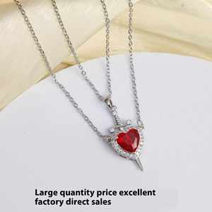 Collier de couple avec pendentif épée cœur en zircon rouge, chaîne de clavicule en acier titane, collier en acier inoxydable, cadeau pour la Saint-Valentin - Product Image 2