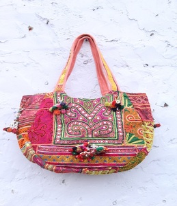 Bolso Tote Banjara Vintage, Bolso de Hombro Bordado a Mano con Flores, Gran Capacidad, Forro de Algodón Ligero - Product Image 1