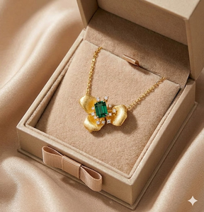 Magnifiques bijoux de cou d'inspiration botanique, élégantes chaînes de cou plaquées or avec pendentifs en forme de fleurs pour femmes, idéales pour les mariages. - Product Image 1