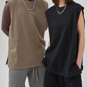 เสื้อกล้ามชายแบบมีรอยผ่าด้านล่าง รุ่นใหม่ล่าสุด เสื้อยืดแขนกุดสไตล์สปอร์ตสำหรับผู้ชาย เสื้อกล้ามผู้ชายทรงหลวมสไตล์ลำลอง - Product Image 5