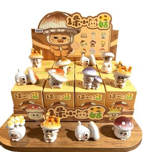 Nouvelle figurine créative en résine de champignon Xiao Mao, faite à la main, tendance, boîte mystère, ornements, même style que Little Red Book, design chat - Product Image 5