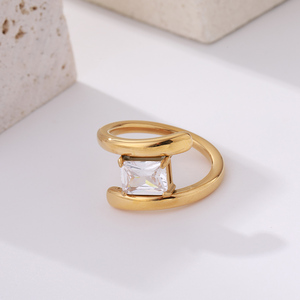 Bague en or design luxe mode populaire style Ins style acier inoxydable bague ouverte couleur plaqué or bijoux bague - Product Image 1