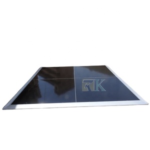 Piste de danse de haute qualité avec plate-forme noire et bords en aluminium - Product Image 1