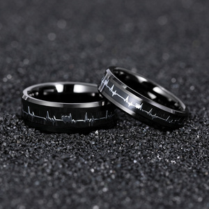 Somen 6/8Mm <span class=keywords><strong>Ekg</strong></span> Hartslag Wedding Band Black Tungsten Ring Mannen Vrouwen Kleur Veranderende Nieuwste Ontwerp Tungsten Ring voor Paar