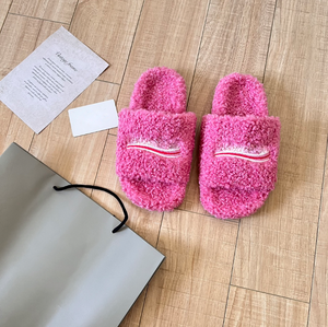 Ciabatte ricamate di lusso in pelliccia di agnello da <span class=keywords><strong>donna</strong></span> soffici sandali piatti con suola spessa scarpe da esterno calde Unisex - Product Image 3
