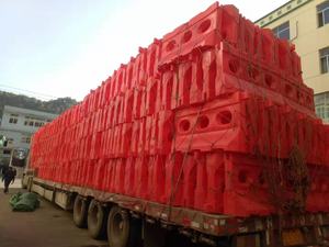 Barriera stradale delle strutture di traffico della barriera di plastica dell'acqua rossa di prezzo basso di vendita della fabbrica - Product Image 4