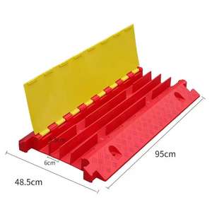 Hochwertige PVC-Drahts chutz abdeckung Protector 3-Kanal-Boden-Straßenkabelrampe mit Gummi basis - Product Image 3