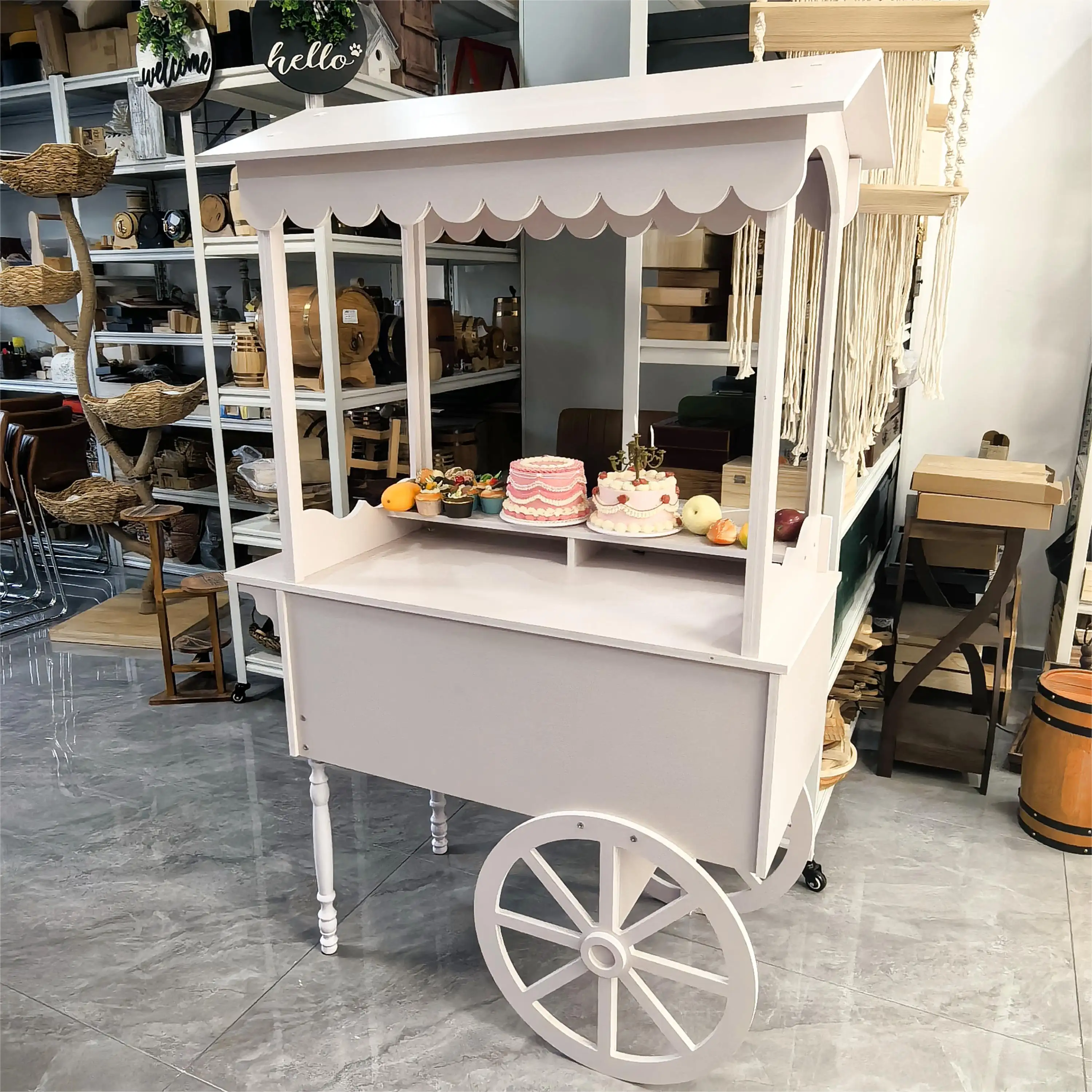 Chariot à bonbons en bois personnalisé avec roues pour enfants de mariage présentoirs en bois décoration de fête de gâteau de bar sucré