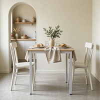 Table de restaurant carrée simple de haute qualité, base en métal, plateau fini imitation bois, mobilier de bistrot moderne minimaliste