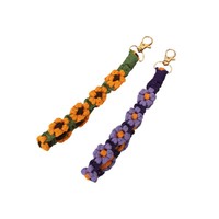 Chaque petite fleur de tournesol est tissée à la main avec du fil de coton doux, des points serrés, sans fils lâches, flexible mais durable.