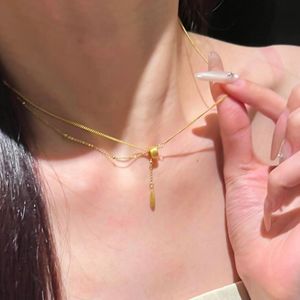 สร้อยคอจี้เงินแท้ S925 ดีไซน์หยดน้ำ สไตล์ขัดเงาอเนกประสงค์ ประดับด้วยแซฟไฟร์เม็ดเล็ก พร้อมสายสร้อยเรียบ - Product Image 2