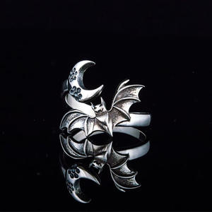 Bague F622 Punk Bat Moon en alliage unisexe, bijoux fantaisie d'Halloween, bague statement pour femmes et hommes, accessoire de style gothique - Product Image 1