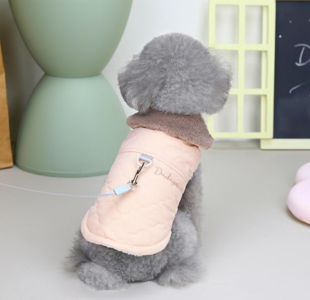 Fashionable Three Colors Pet Coat With Warm Fur Collar Dog Winter Clothes Windproof Vest For Pet Dog Cat