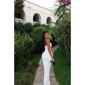 Robe de soirée blanche à détail fenêtre - Product Image 1