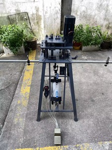 Cửa hợp kim nhôm đơn giản và cửa sổ bản lề Máy khoan máy tenon Hợp kim nhôm cửa ra vào và cửa sổ chế biến - Product Image 3