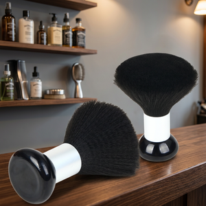 Brosse de massage professionnelle ronde en poils de sanglier avec poignée coussinée pour le massage du cuir chevelu et la protection solaire - Product Image 4