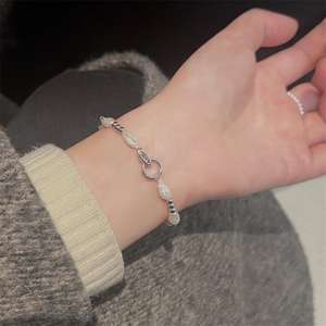 Pulsera de Plata de Ley con Perlas de Agua Dulce Estilo Barroco Zhizhen, de Alta Gama, Lujosa, Exquisita, Pequeña y con un Estilo Inigualable - Product Image 3