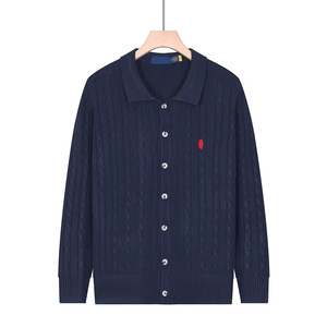 เสื้อคาร์ดิแกนผู้ชายสไตล์ธุรกิจสำหรับฤดูใบไม้ผลิและฤดูใบไม้ร่วง ปกคอพับได้ ลำลอง ทันสมัย  ถักลายเคเบิ้ล  พร้อมโลโก้  ผ้าฝ้าย 100% - Product Image 4