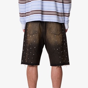Shorts en jean baggy pour hommes, dégradé, délavé vintage, orné de strass, à ourlet effiloché, style streetwear, personnalisable OEM - Product Image 3