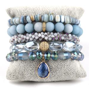 เครื่องประดับโบโฮทำมือ 5 ชิ้น ยางรัดผมแก้ว สายรัดผม กำไลข้อมือยางยืด กำไลข้อมือคริสตัลหินธรรมชาติ ชุดกำไลข้อมือแบบซ้อน - Product Image 1