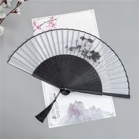 Éventail pliant en bambou de style chinois ancien, sculpté et imprimé, rétro, pour la danse, cadeau créatif pour femmes, pour le Nouvel An chinois