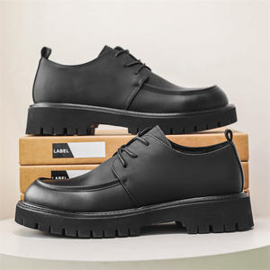 Chaussures habillées pour hommes Style britannique Casual Formelle à enfiler Automne avec semelles épaisses Version coréenne Chaussures Oxford en cuir noir - Product Image 4