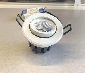 Downlight LED COB encastrable et orientable à intensité variable 5W 7W en aluminium pour éclairage intérieur - Product Image 5