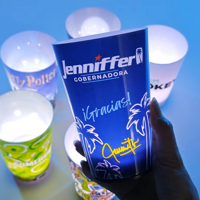 Most Popular OEM ODM Party Cups Coque Mug Led Lights up Cups Led Flashing Cups