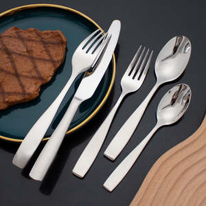 ชุดมีด้ามจับแบบด้านหนาทำจากสแตนเลสสตีลอุปกรณ์ทานอาหารสำหรับงานแต่งงานทำจาก18/10หัวขัดทรงสี่เหลี่ยม - Product Image 3