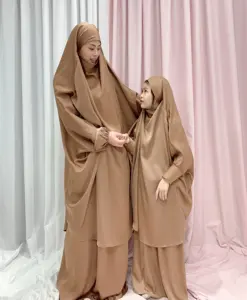 Grosir pakaian Islami sederhana Khimar Hijab Abaya dua potong Jilbab Abaya Set panjang Hijab atas dan rok mukena Muslim