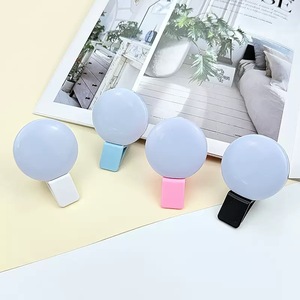 Portable Mini LED Bureau Anneau Lumière Téléphone Selfie Anneau Lumière avec Lampe de Remplissage en Direct Éclairage Photographique Rechargeable - Product Image 2