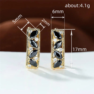 Orecchini a Forma di Occhio alla Moda per Donne, Accessori per Orecchie Semplici per Uso Quotidiano, Outfit Casual e Regalo - Product Image 3