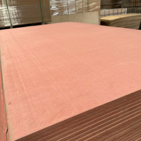 Panneau en mélamine ignifuge /FR HMR HDF/MDF rouge en bois 7x9FT E1 pour cabine