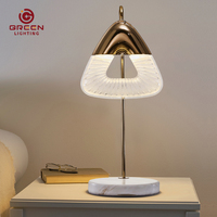 Lampe de table moderne en métal et cristal avec lumière LED blanc chaud non variable, veilleuse de chambre, décoration intérieure, CRI 80, garantie 2 ans