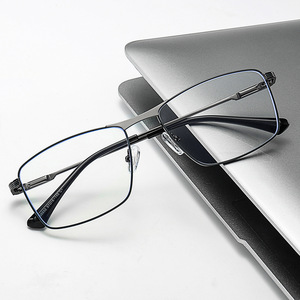 Monturas de gafas Premium para hombres Bluelight Classic Deep Grey Stainless Square Spring Bisagra 2025 Optical - Product Image 1