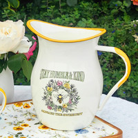 Pot Bunga Enamel dengan Gagang, Desain Logo Kustom Tebal ala Eropa, Gaya Vintage Klasik Modern untuk Dekorasi Rumah, Wadah Air, Pitcher