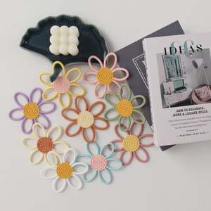 Original Ins bebé flor silicona <span class=keywords><strong>mordedores</strong></span> juguete dibujos animados grado alimenticio goma molienda palo calmante masticar juguete para bebés - Product Image 4