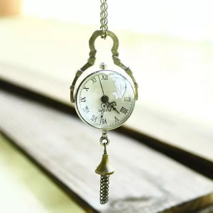 Petite montre de poche avec chaîne, pendentif mignon vintage classique Ailes d'ange et Serpentard, pour garçons et filles, en promotion - Product Image 6