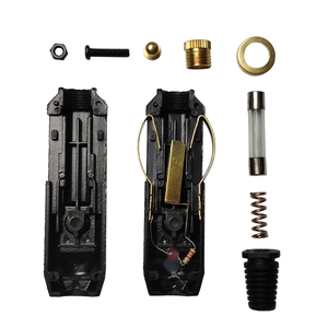 Spina accendisigari per auto maschio 12V presa motore adattatore per caricabatterie con fusibile <span class=keywords><strong>15A</strong></span> indicatore rosso accendino per trattore per auto - Product Image 3