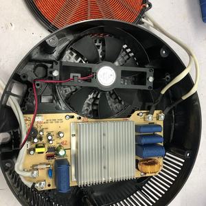 Cocina de Inducción Magnética de Tres Quemadores con Panel Táctil - Product Image 3