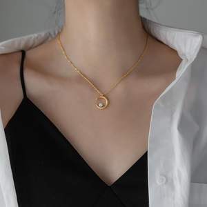 Nuevo regalo para niña, cadena de clavícula de acero inoxidable chapada en oro de 18 quilates, collar de pareja de calidad rápida con circón de diosa de la Luna y estrella de moda - Product Image 2