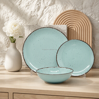 Service de table en céramique de grès porcelaine couleur ocre, style nordique moderne et écologique, pour Noël