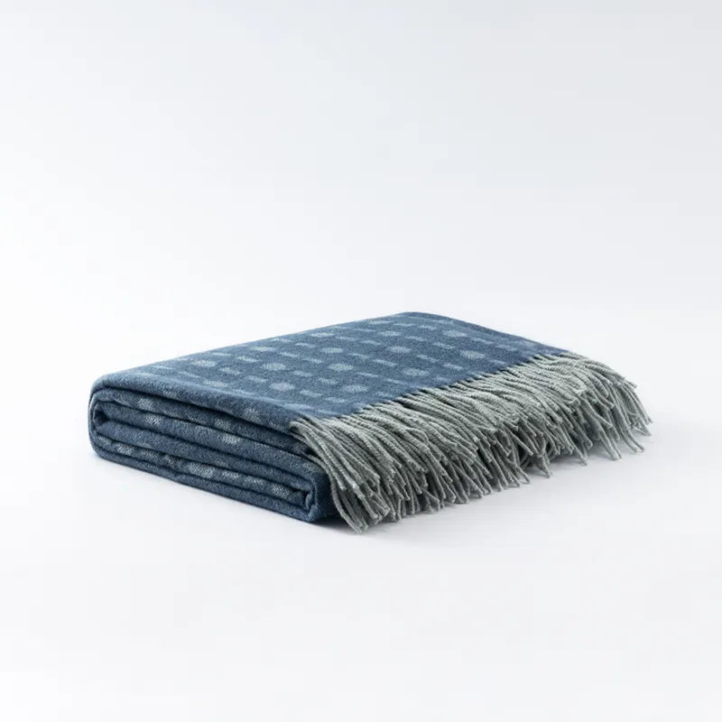 HengTai Cobertor portátil 130x170 CM barato 100% lã de cordeiro 230gsm cobertores de borla para casa
