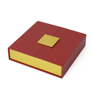Boîte cadeau magnétique à double porte avec logo personnalisé en feuille d'or, emballage cosmétique fait main - Product Image 3