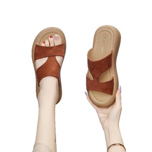 Nouvelles sandales d'été 2025 à semelle épaisse antidérapante et confortable pour femme, style rétro, polyvalentes, à semelle souple, pour la plage 916 - Product Image 5