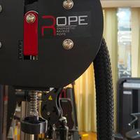 En stock : Appareil d'entraînement à résistance magnétique rotative avec corde sans fin pour la musculation de la poitrine, des épaules et du corps, idéal pour la gym et le fitness.